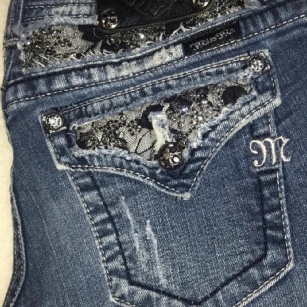 Miss Me Bootcut | Size 28 | Lace Embellished - Picture 4 of 7